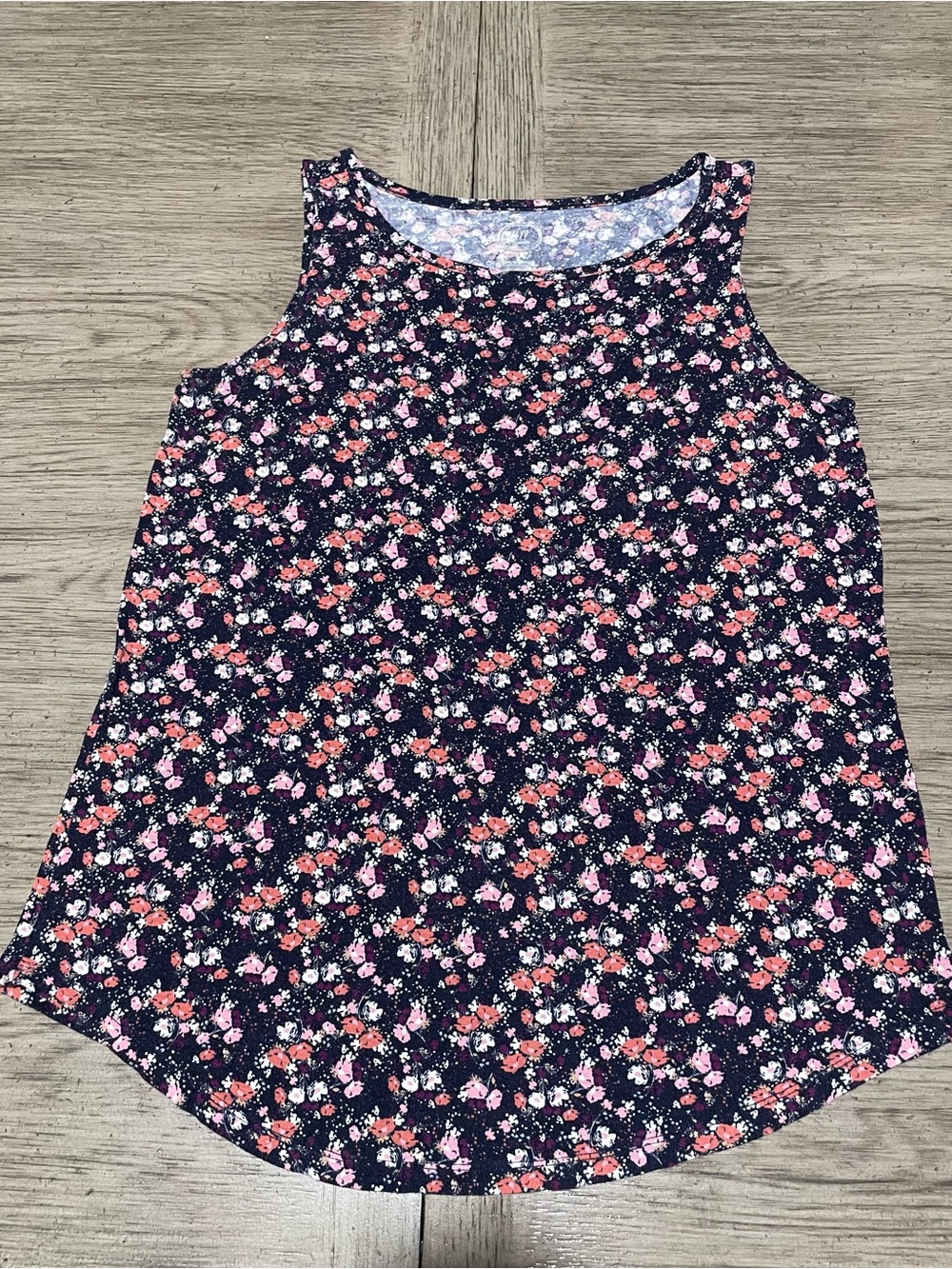 Maurice’s top. Small, floral.